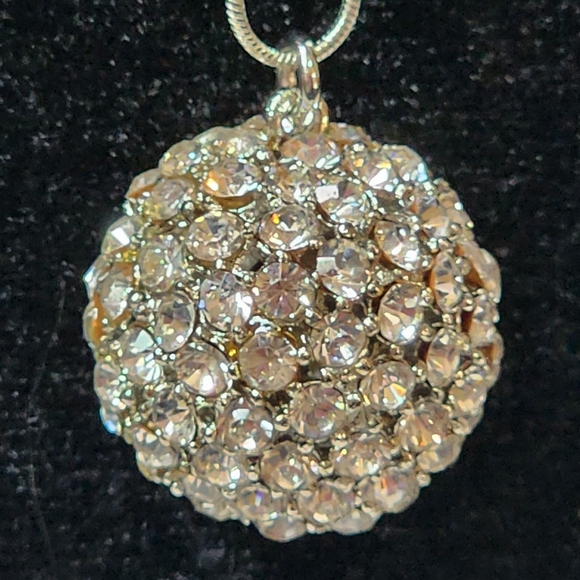 Elegant Cookie Lee Silver Necklace with Crystal Disco Ball Pendant #26116 NWT - Picture 2 of 7